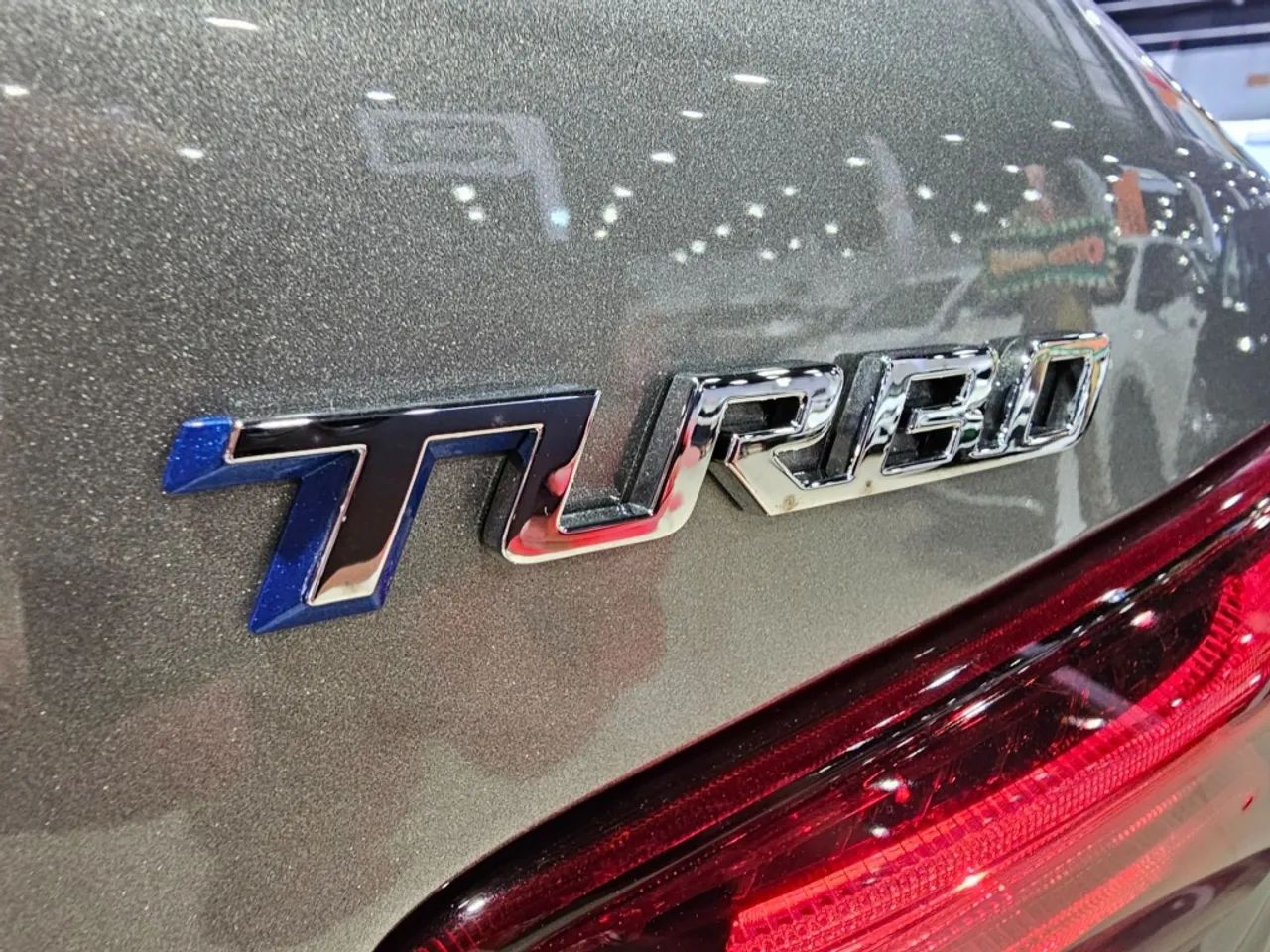 Chevrolet Onix Hatch LTZ 1.0 12V TB Flex Aut. 5P 2025 - Foto 3