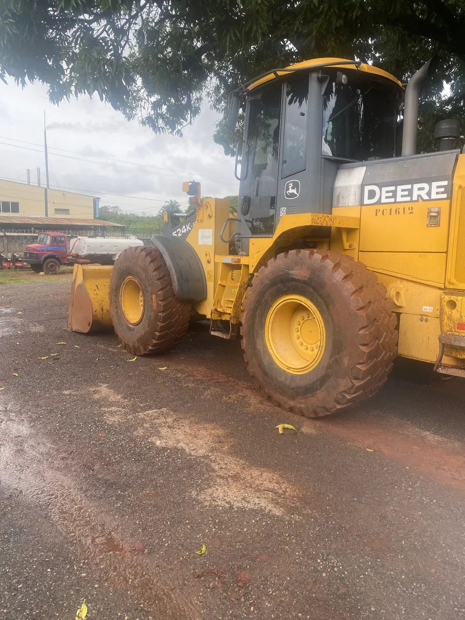 Pás carregadeira CAT 924K e John deere 524 - Foto 3