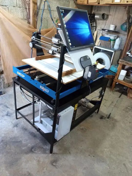 CNC ROUTER RC0807 110x80x60cm Semi nova