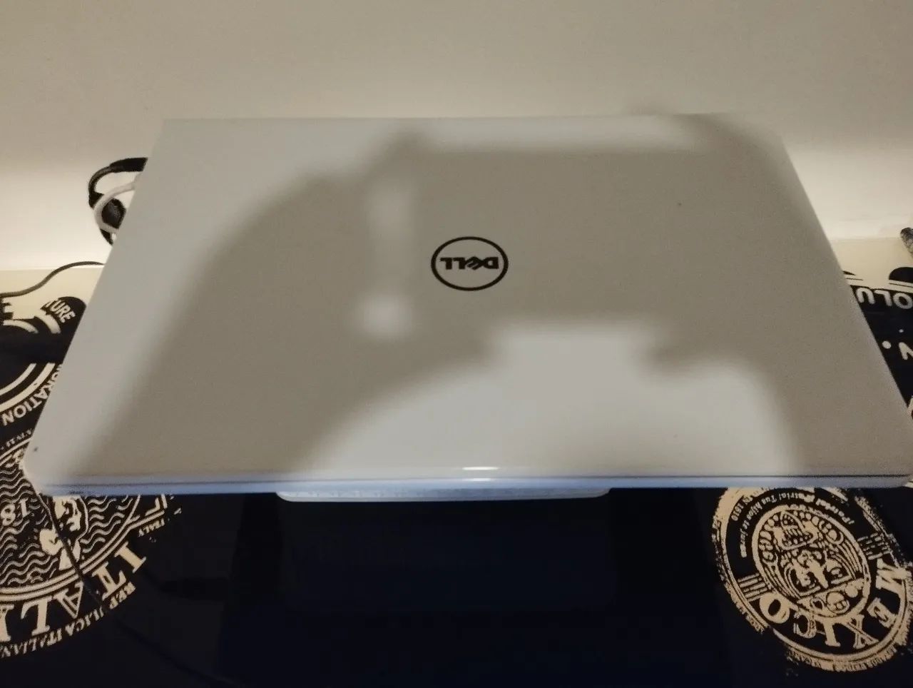 Notebook Dell Inspiron 7500U - Foto 2