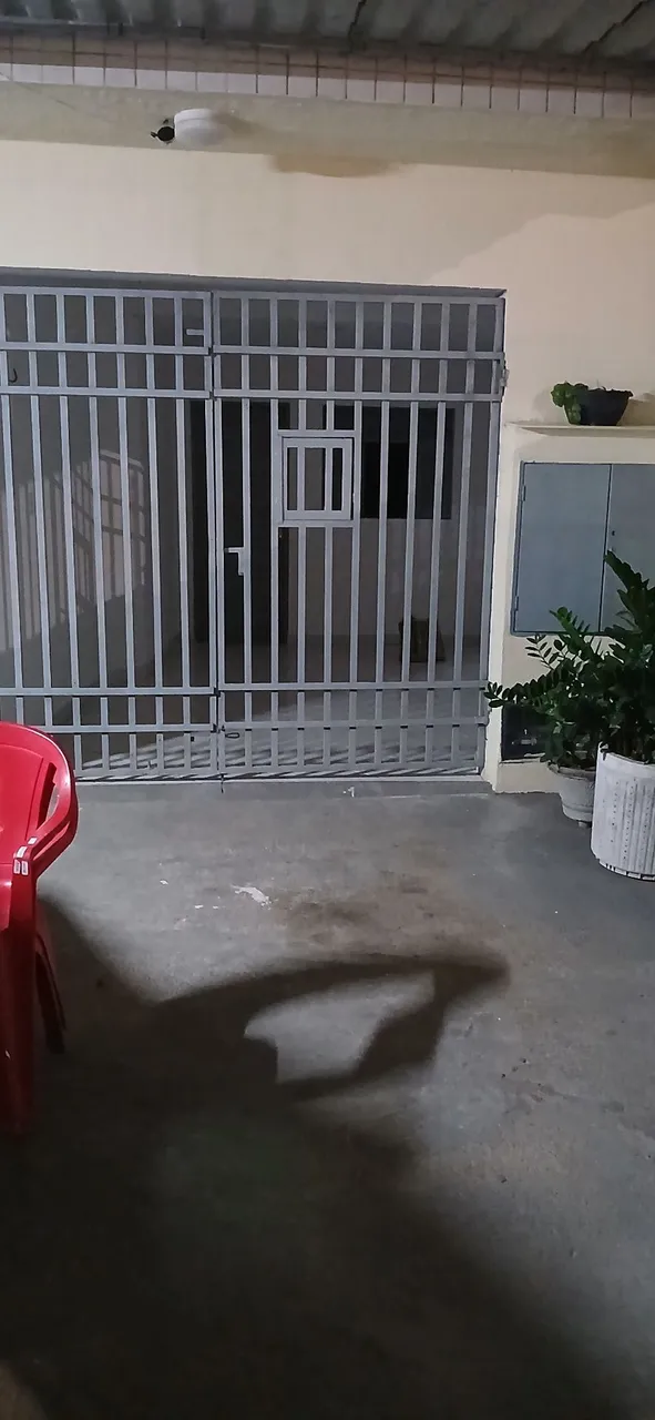 Alugo Casa no Planalto.
