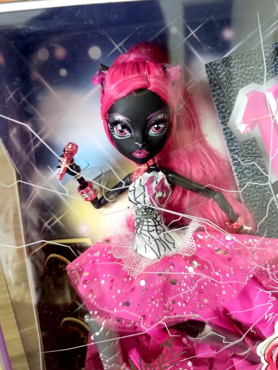 RESERVADA Monster High Catty Noir 13 Wishes Lacrada + DVD - Foto 3