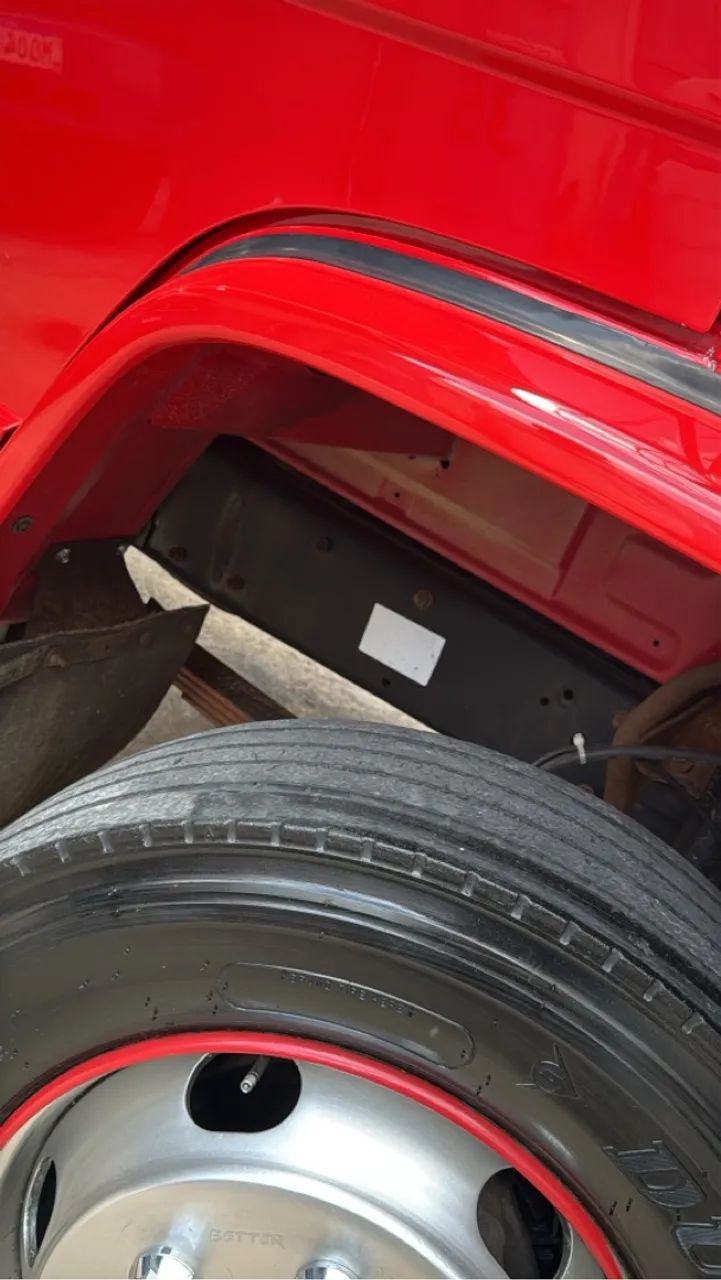 Mercedes 710 2011 baú de 6.20M - Foto 5