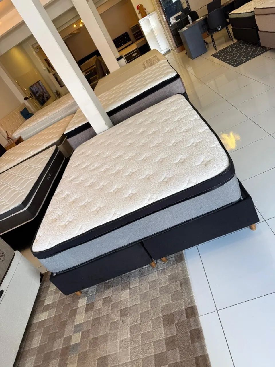 Colchão de casal QUEEN TOP COM BASE - Entrego! 