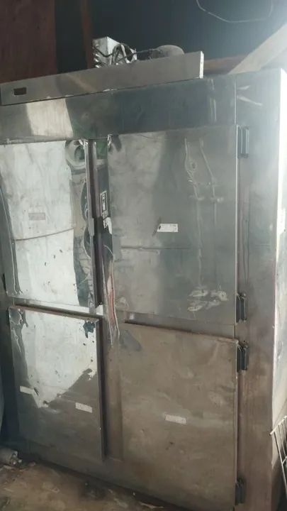 Geladeira industrial 4 Portas inox - Usada em ótimo estado