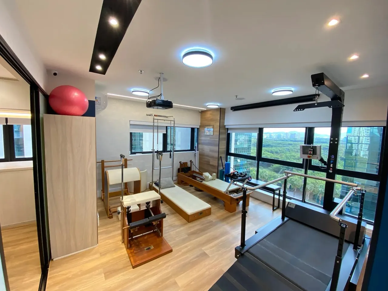 Sala comercial CEO 54m2