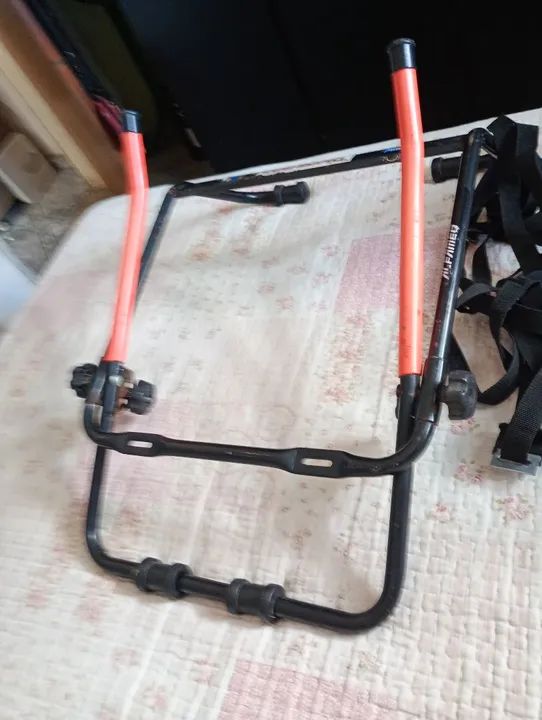 Vendo suporte de bicicleta cabe duas bike - Foto 2