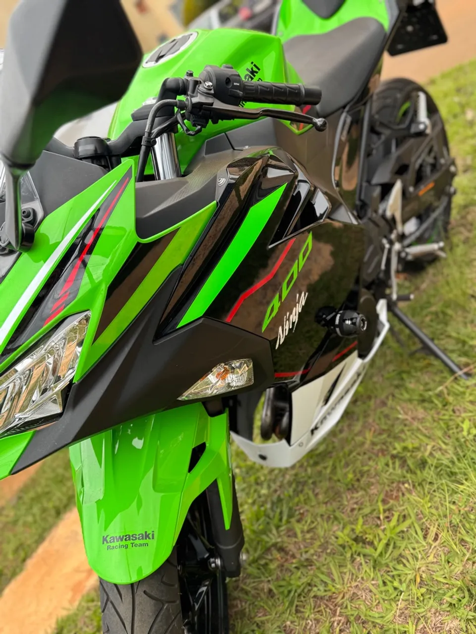 Kawasaki Ninja 400 KRT - Edição Especial 