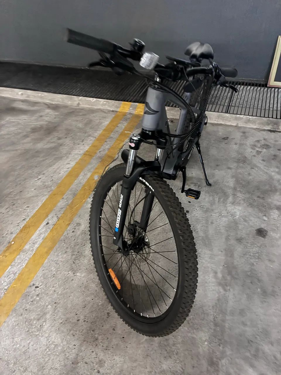 Bicicleta Elétrica Toronto Atrio Aro 29/ Motor de 250W e Freio a Disco Shimano 8v - VM103M