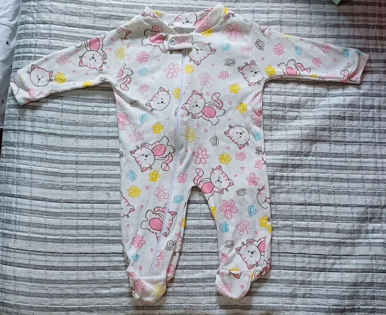 Macacão de bebê - 1 a 4 meses