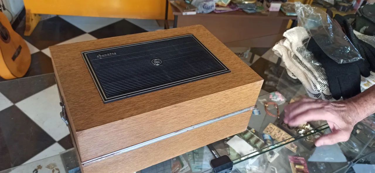 Toca discos Sonata ano 1969 