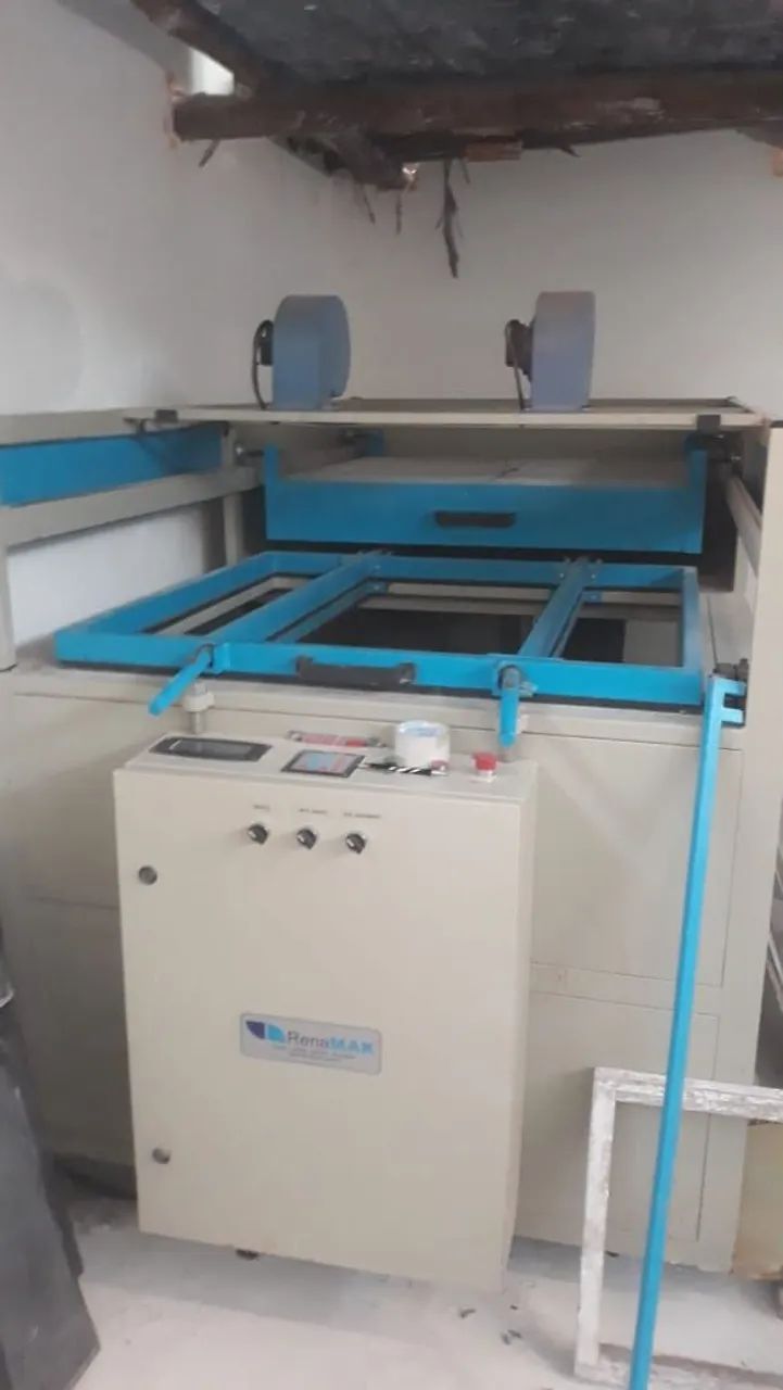 Máquina a vacuum semi automática 