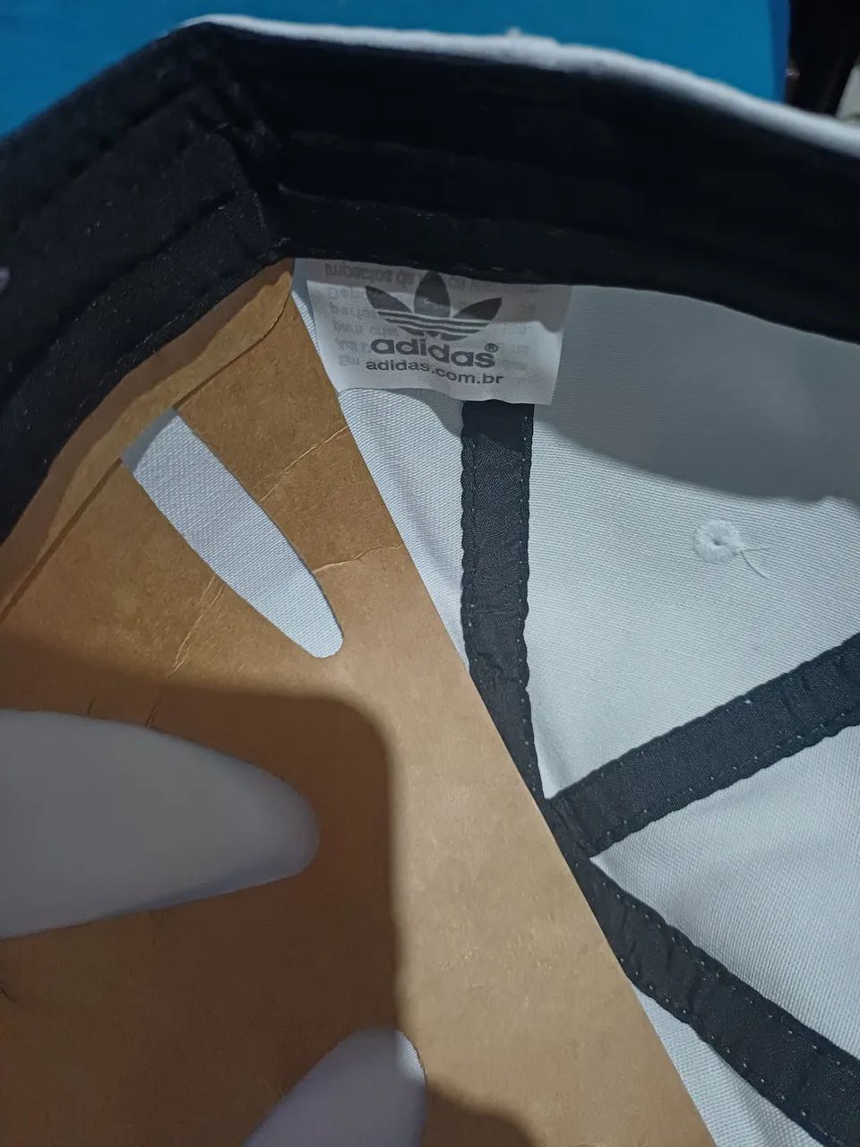 Boné Adidas Branco com Detalhes em Azul - Novo - Foto 5