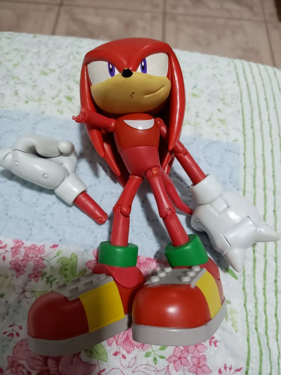 Boneco Knuckles Sonic Jazware Super posers (AVARIADO)