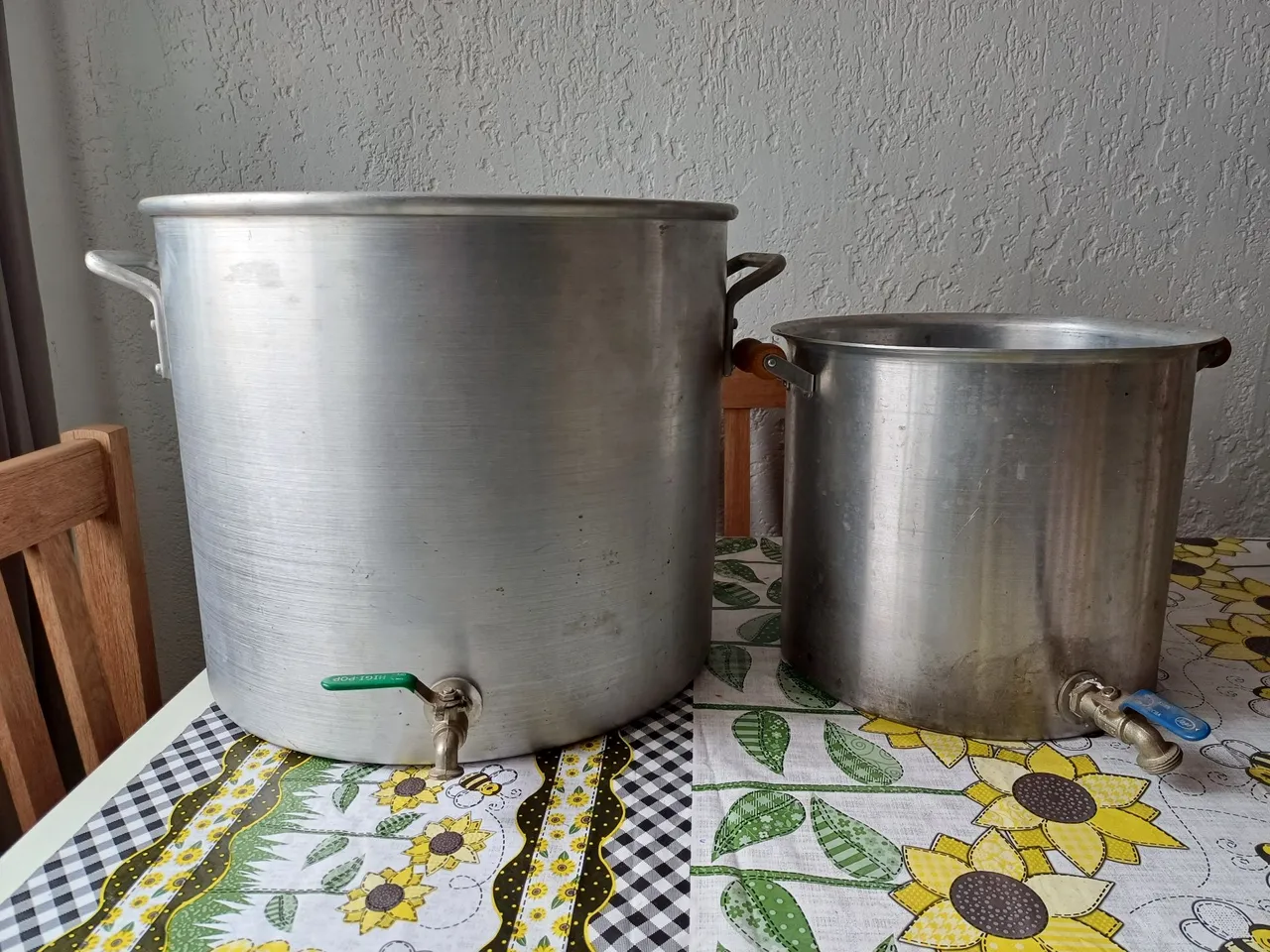 2 panelas cevejeira