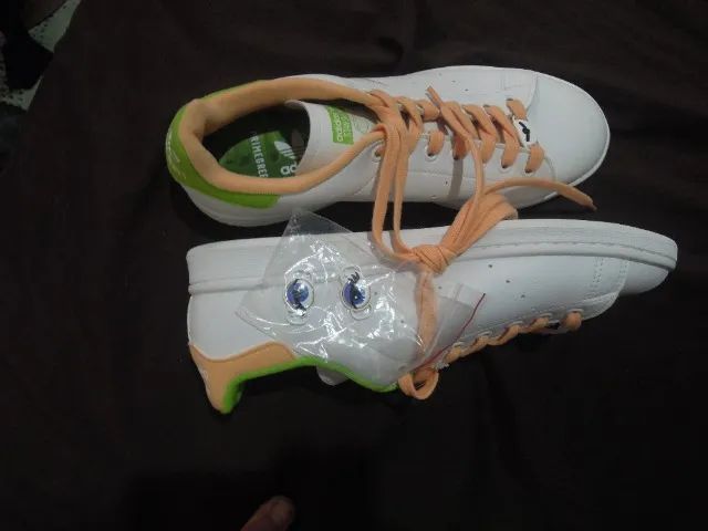 Tenis adidas Stan Smith Disney Miss Piggy and Kermit 41 - Foto 2