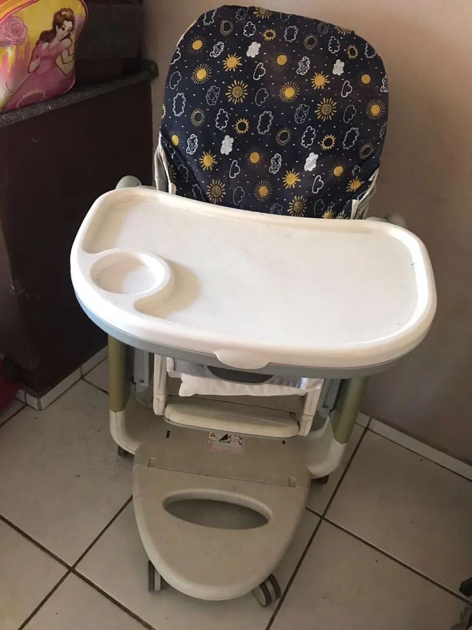 Vendo cadeirinha alimentação 