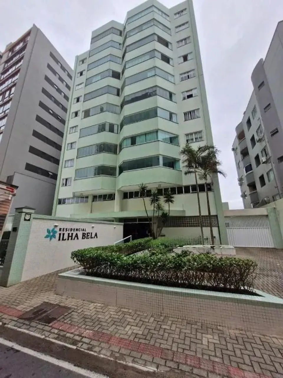 Apartamento 50 metros do mar Centro Navegantes SC.