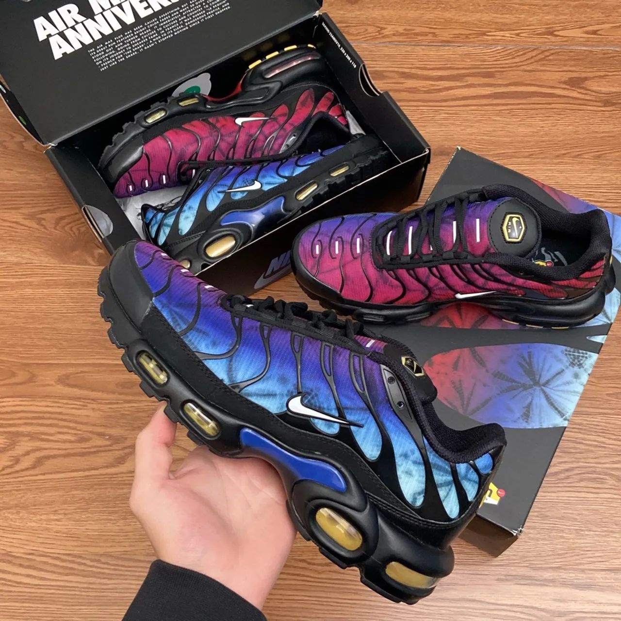 Nike air max plus ( aniversário 25 anos ) 