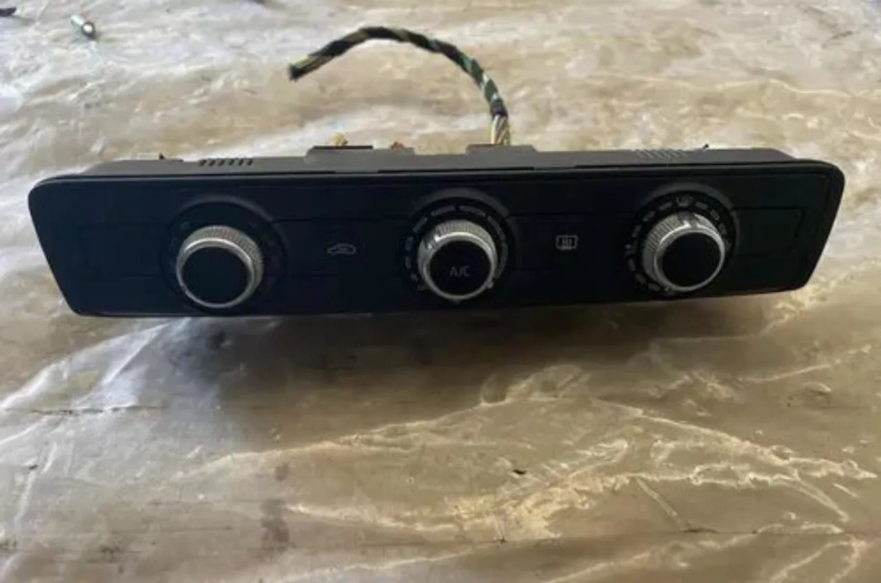 Comando de Ar Audi A3 2020 muito novo sem detalhes