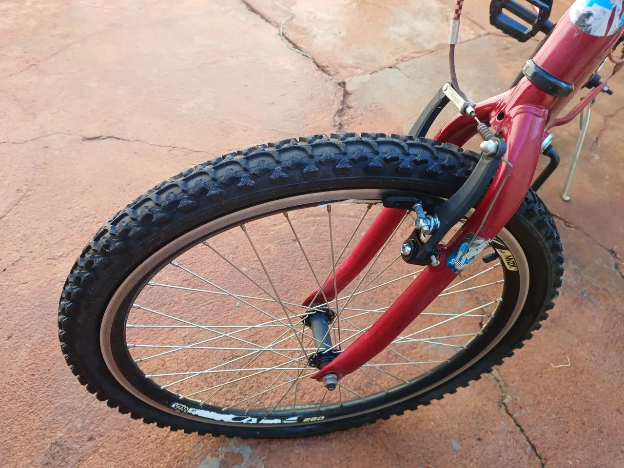 Bicicleta infantil aro 24 com pouco uso