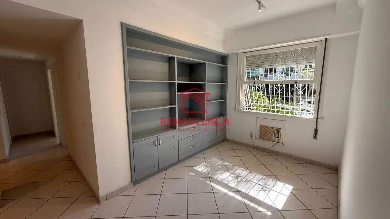 Apartamento com 2 Quartos no Humaitá.