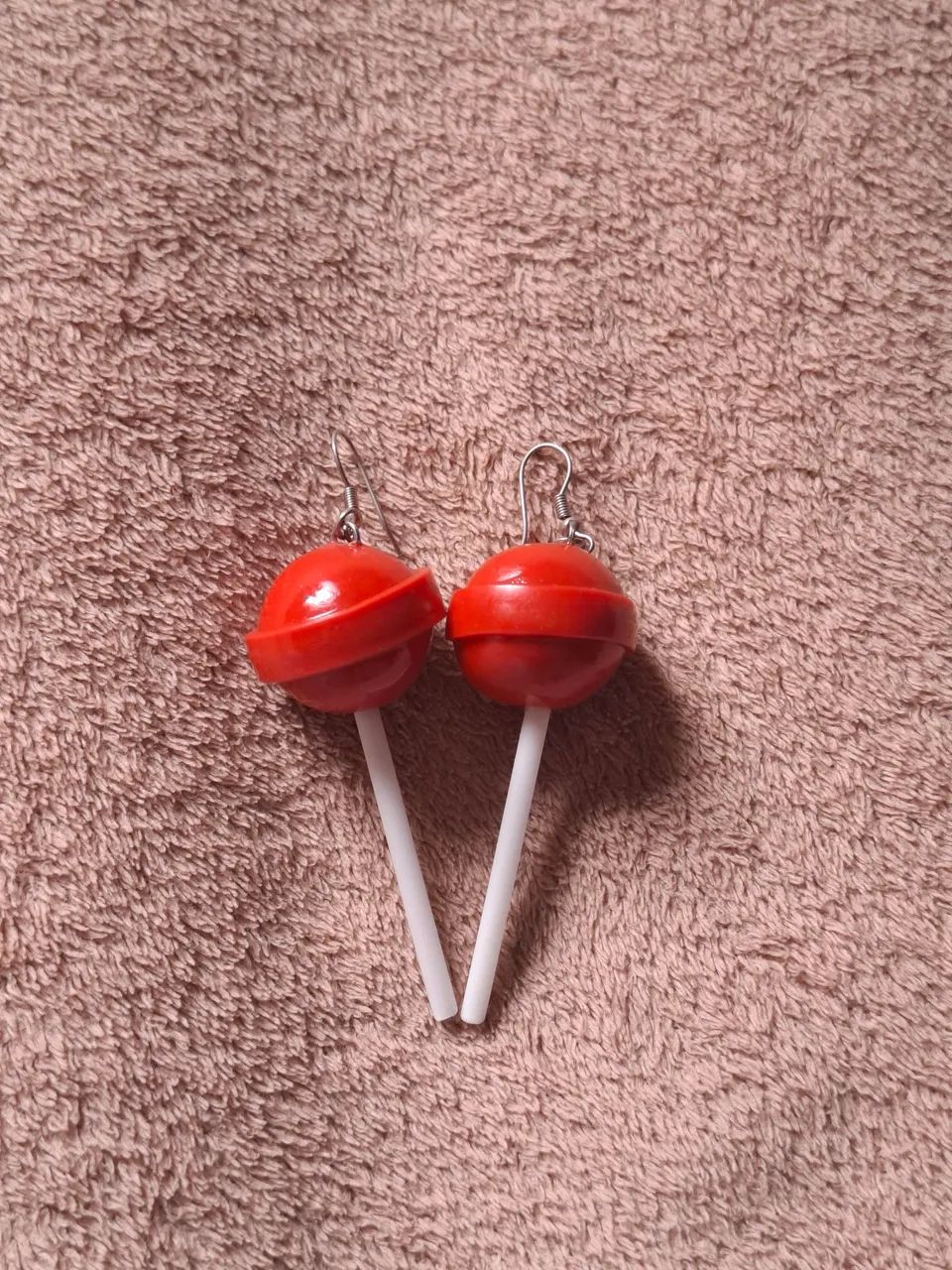 Brinco de pirulito feito a mão 