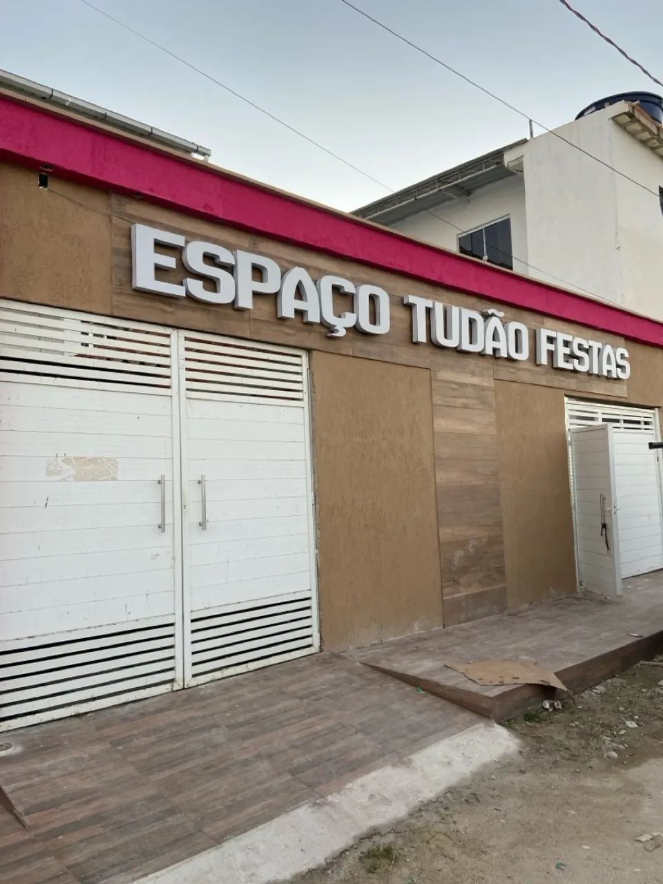 Letreiros, Envelopamento, Gráfica Geral - Foto 3