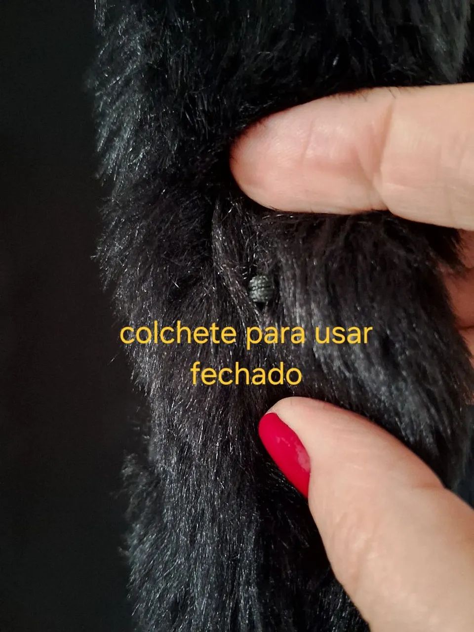 Colete Feminino em Pelo com bolsos e colchetes embutidos  - Foto 3