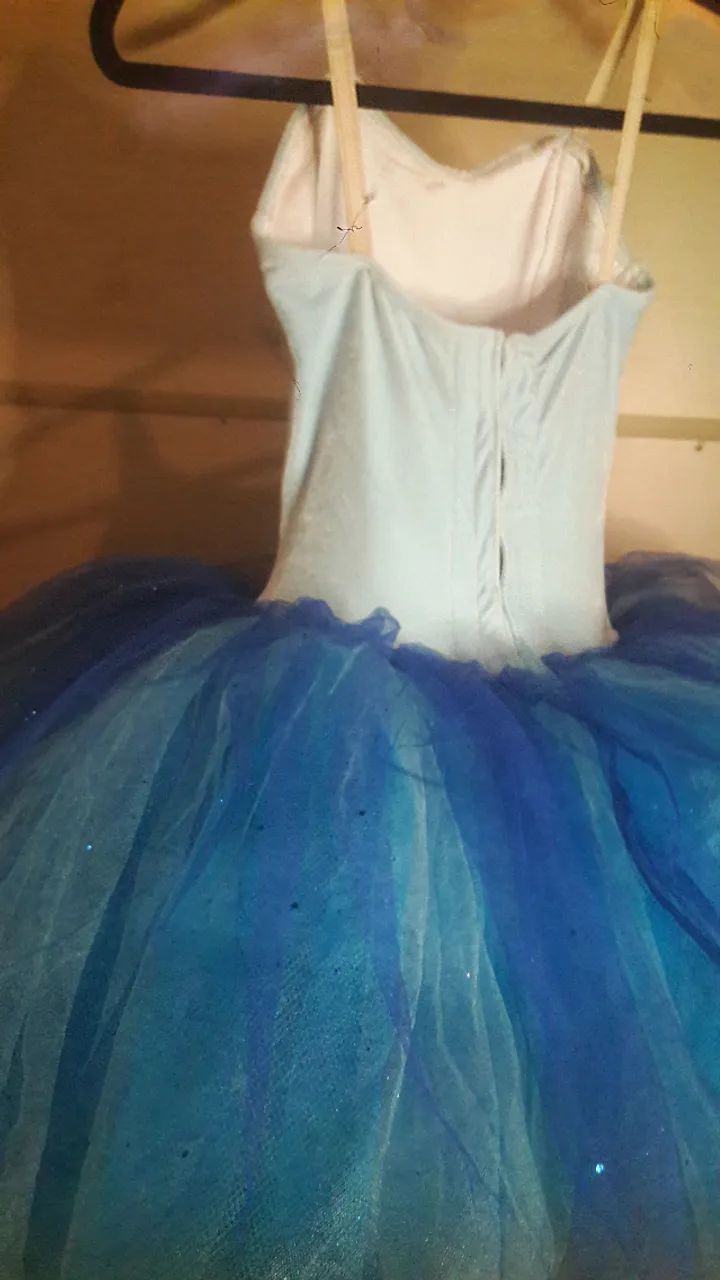 Roupa Fantasia de Bailarina - Completa c/maiô em tecido Plush/Pedras/Tule - Tamanho P/M - Foto 4