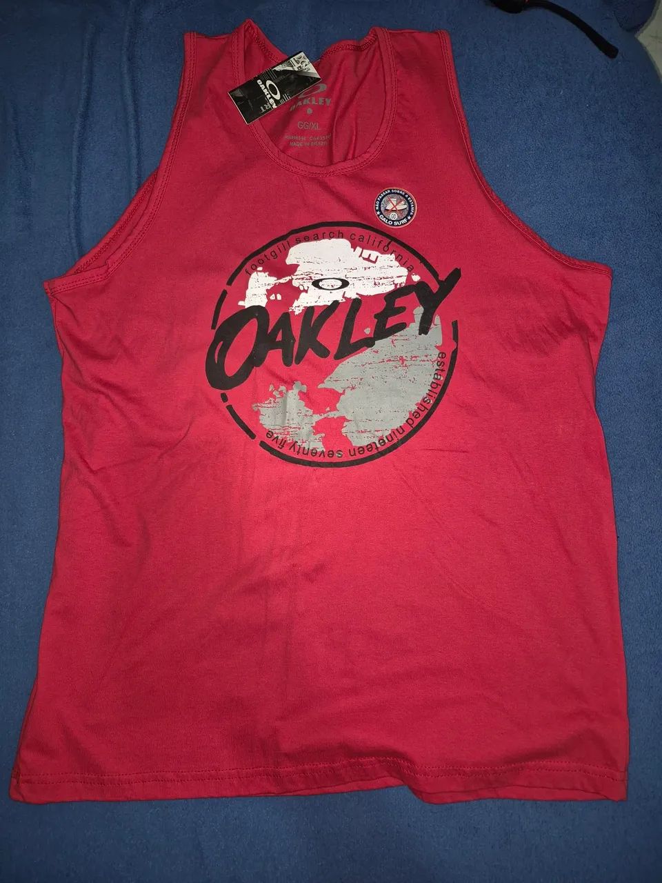 CAMISETA REGATA OAKLEY VERMELHA
