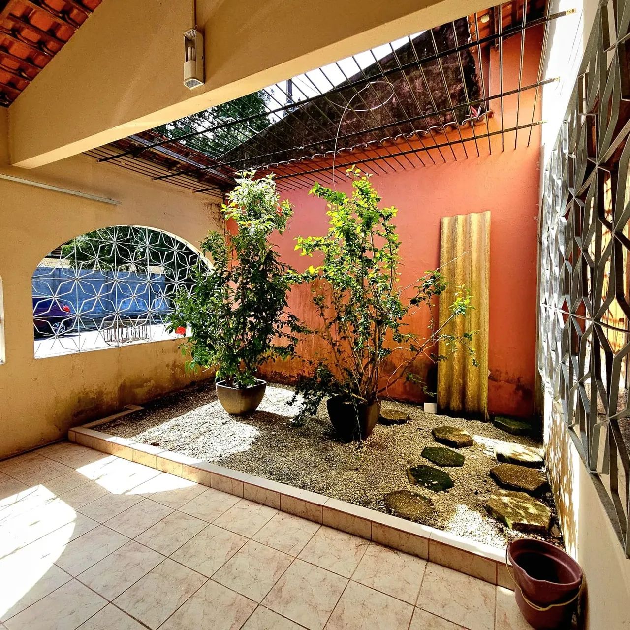 Imóvel para venda possui 260 metros quadrados com 6 quartos em Marambaia - Belém - PA - Foto 3