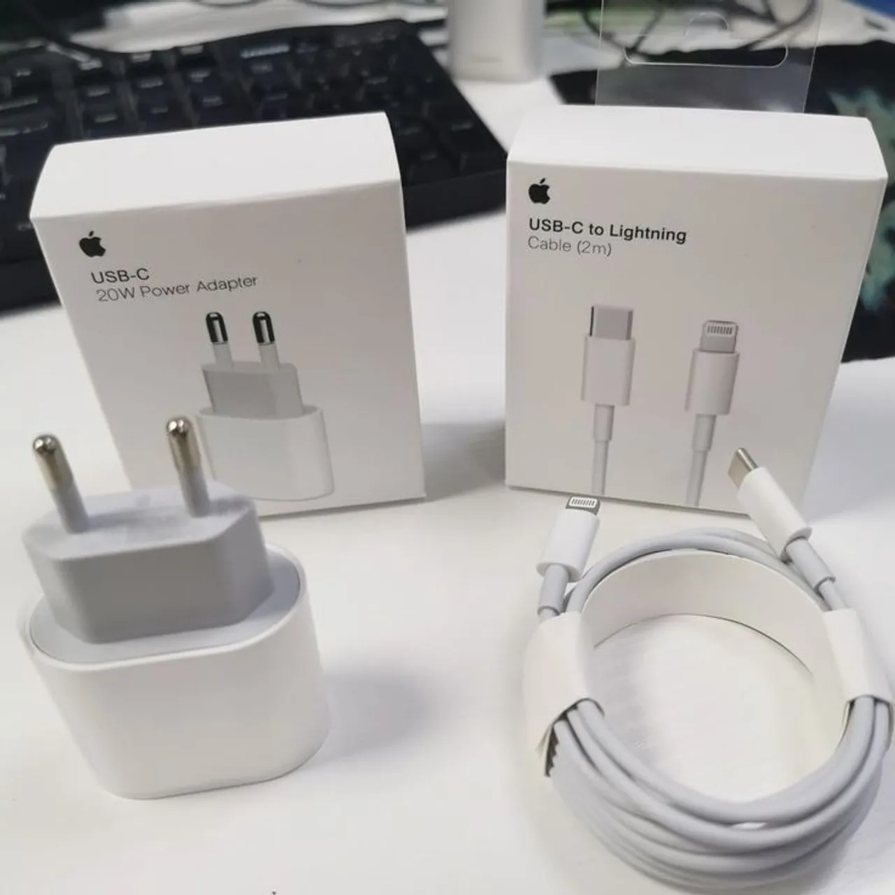 Carregador e Cabo Apple USB-C 20W Original