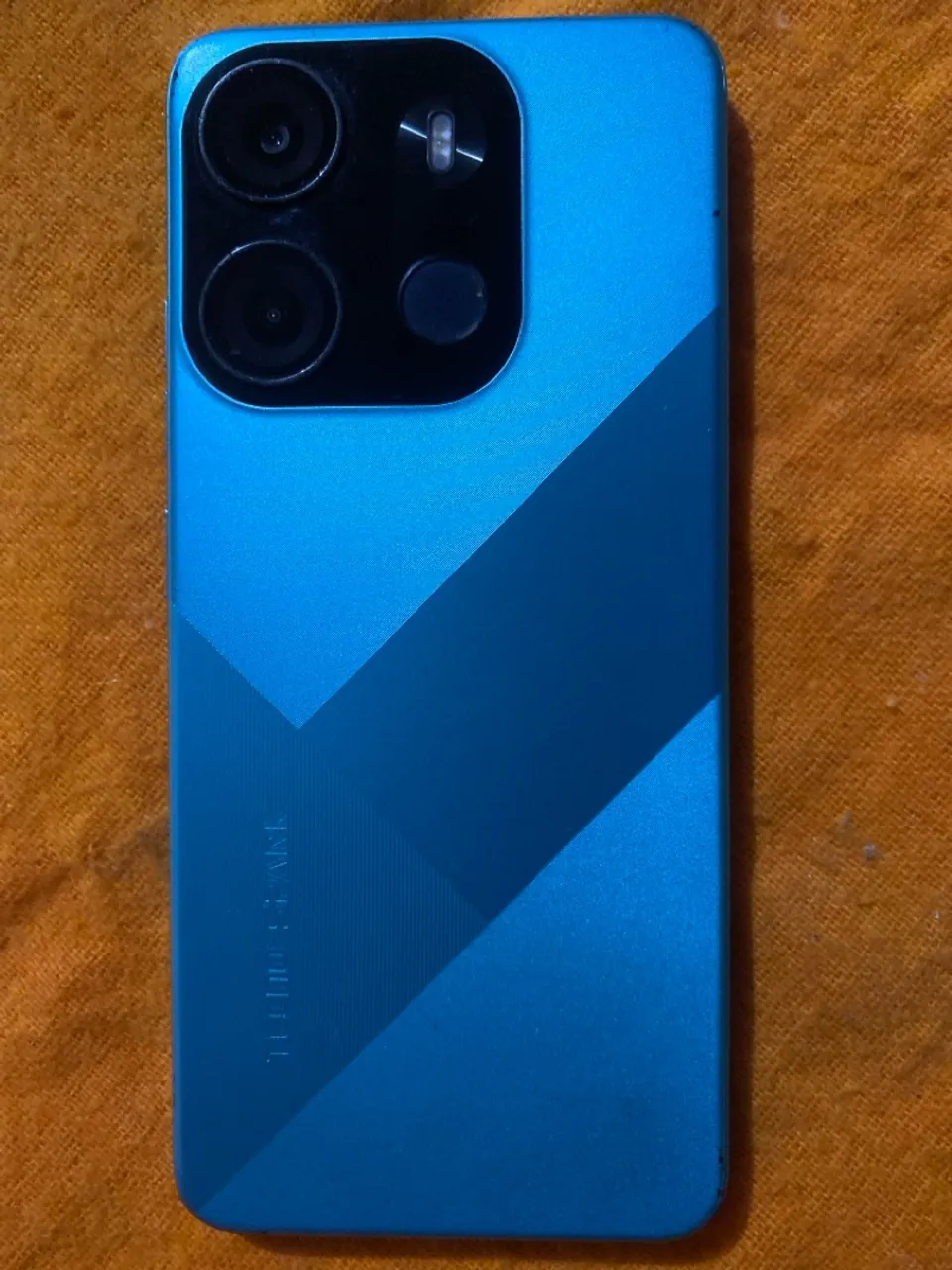 Pop 7 pro, defeito na tela.