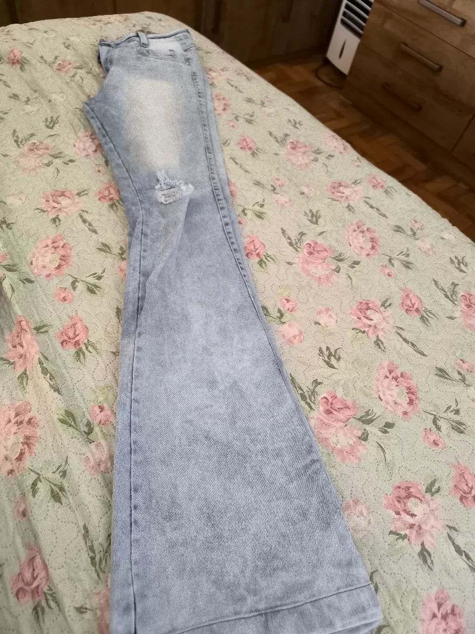 Calça jeans semi nova tamanho 40 - Foto 2