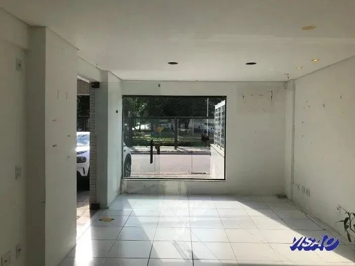 ZA  Loja comercial para locação, com 65,0 m², Kobrasol, São José.