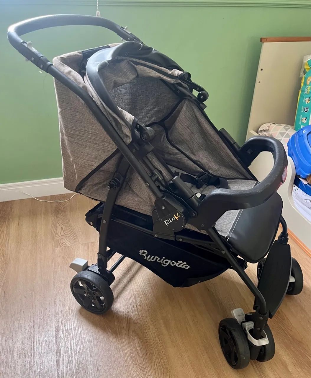 Carrinho de Bebê para Passeio Burigotto Rio K Reversível até 15 Kg Preto Mescla - Foto 6