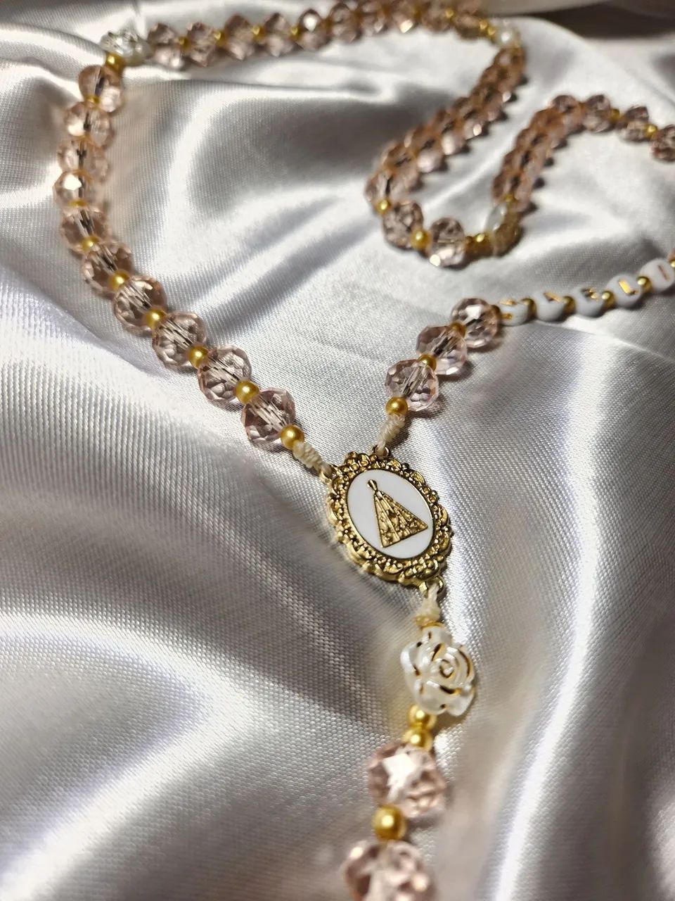 Terços personalizados (ig: @beatus.tercos)