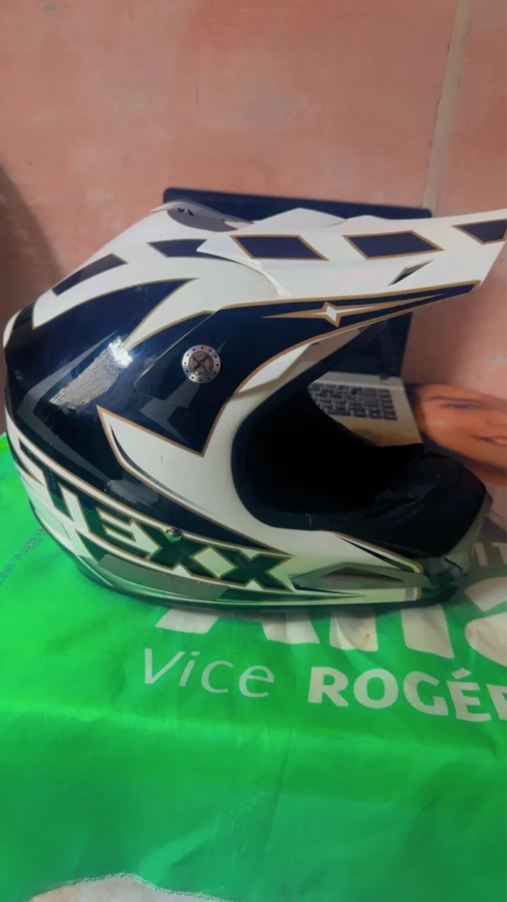 Capacete seminovos para vender