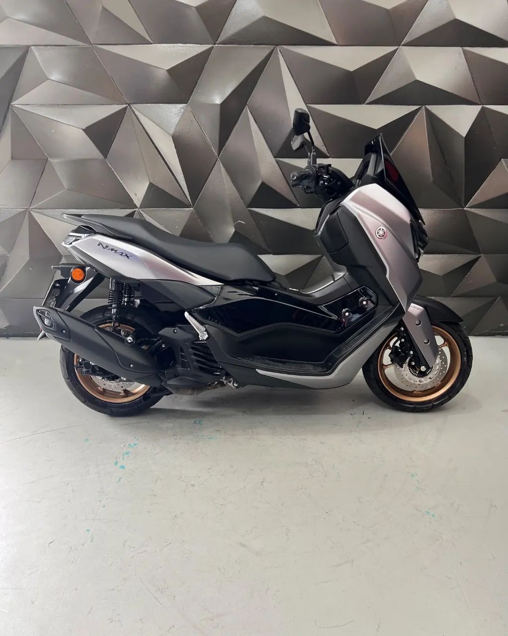 NMAX Connected 160 ABS - Foto 4