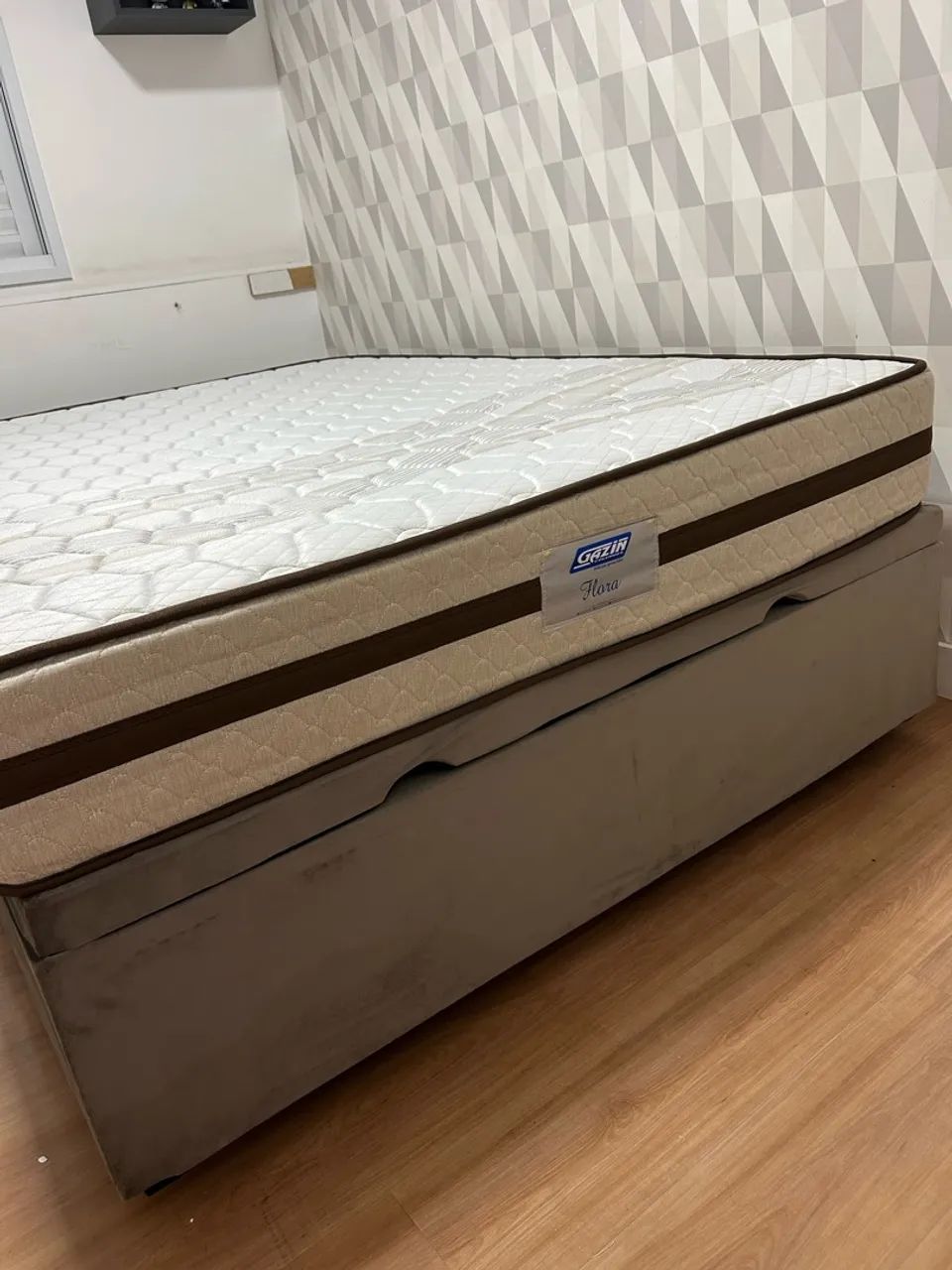 Cama box baú 