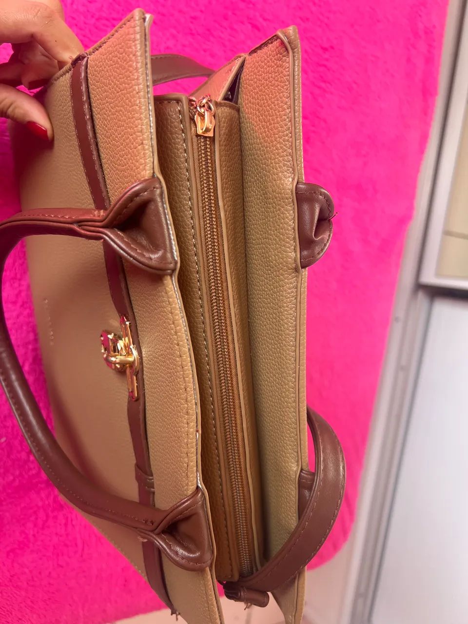 Estou revendendo bolsas  - Foto 2