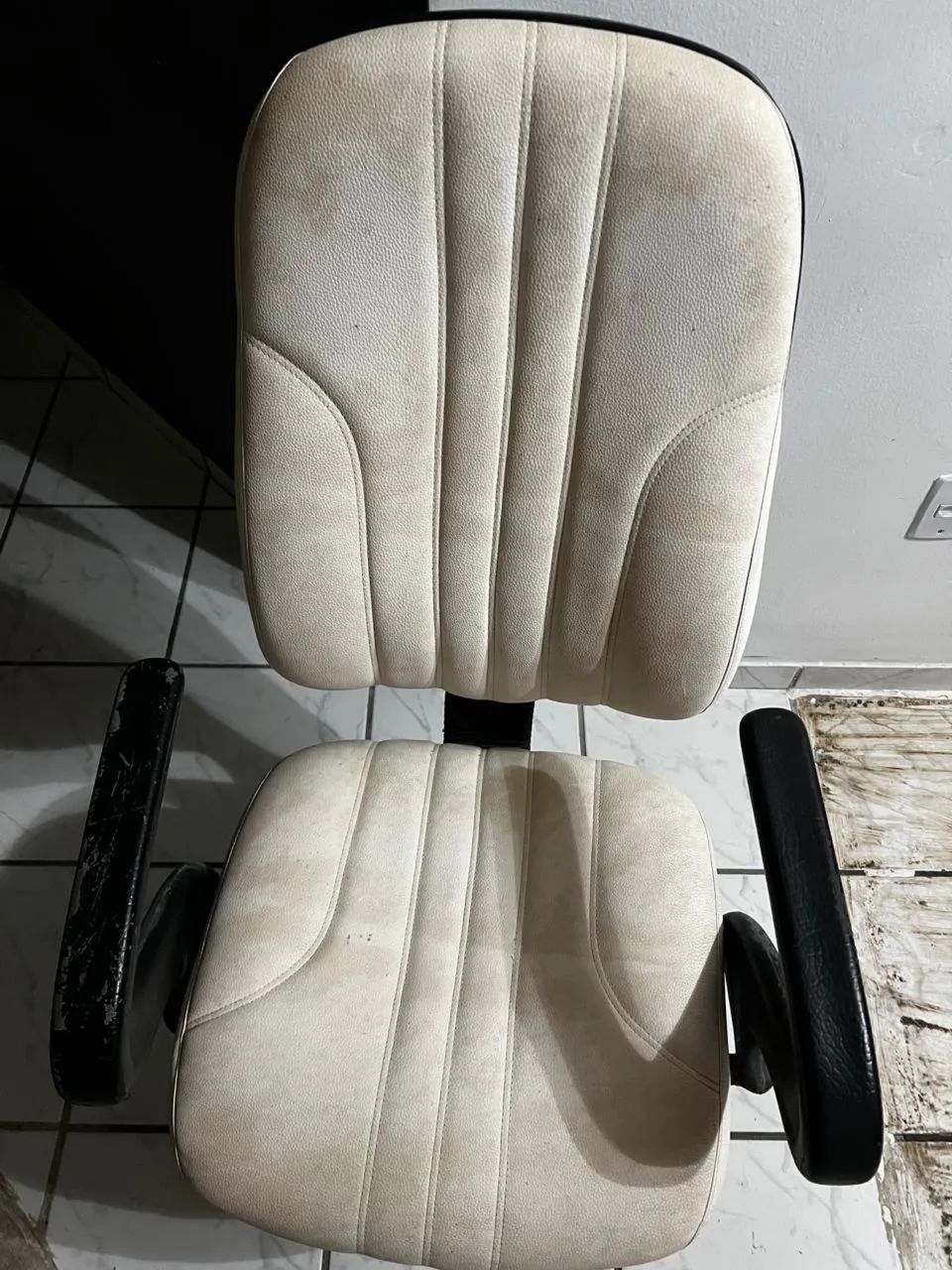 Cadeira pé e mão fixo - Foto 2