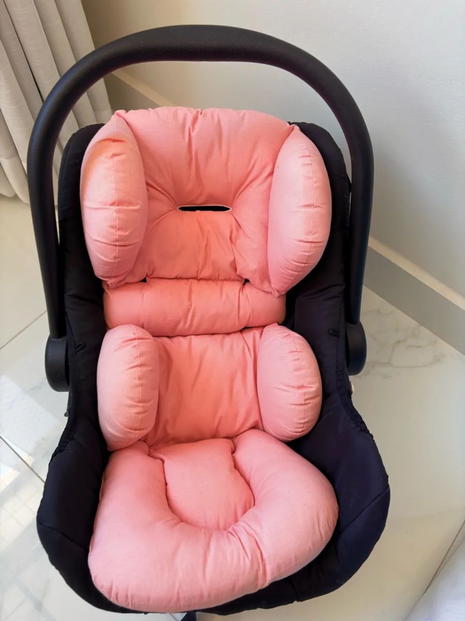 Bebê conforto com almofada redutora 