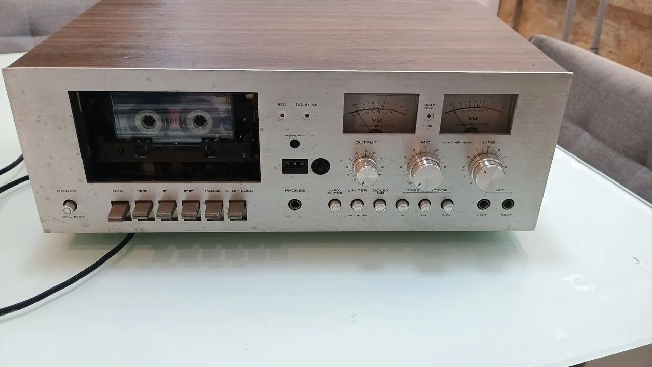 Tape deck Akai japonês modelo CS 707D