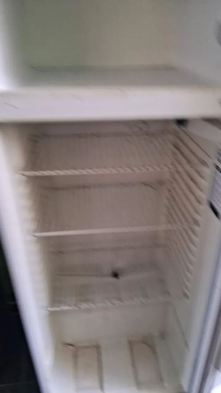 Geladeira com defeito 