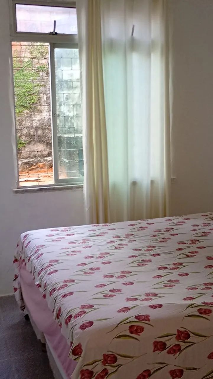 Aluga-se um quarto para moças. - Foto 2