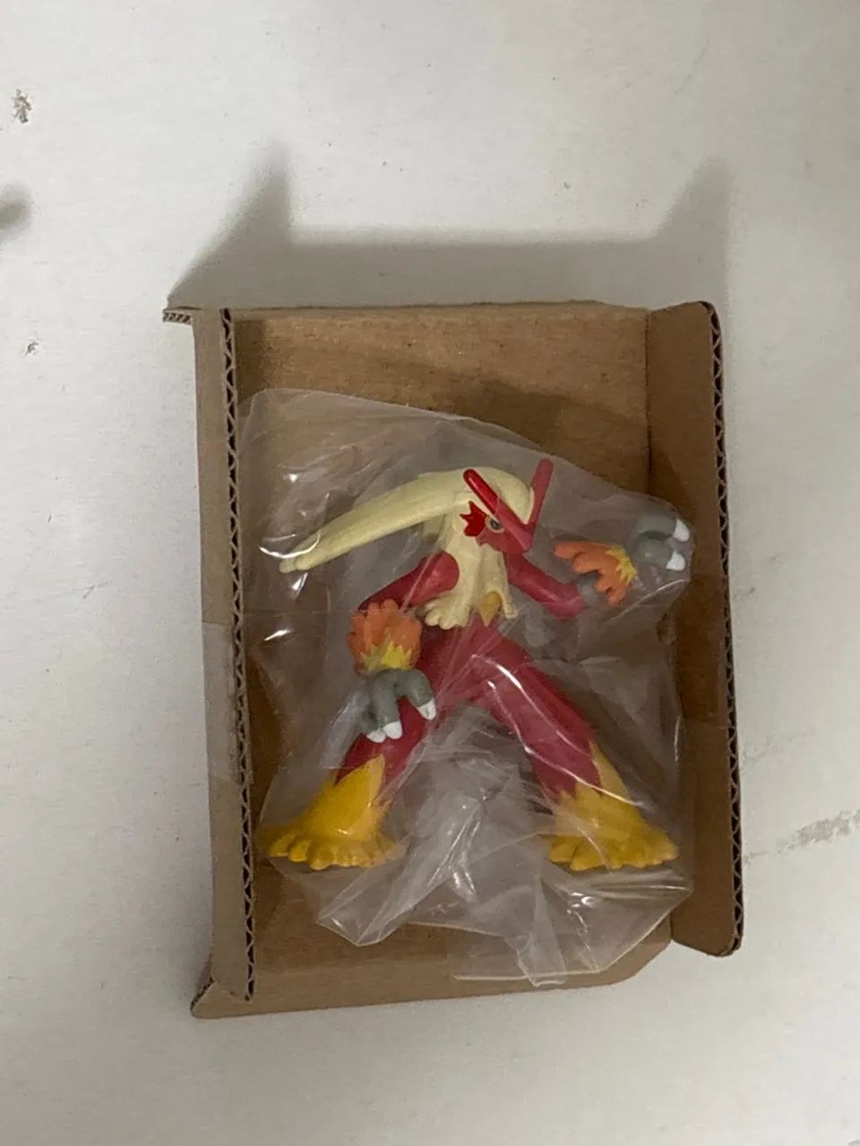 Boneco Blaziken Pokemon - Foto 2