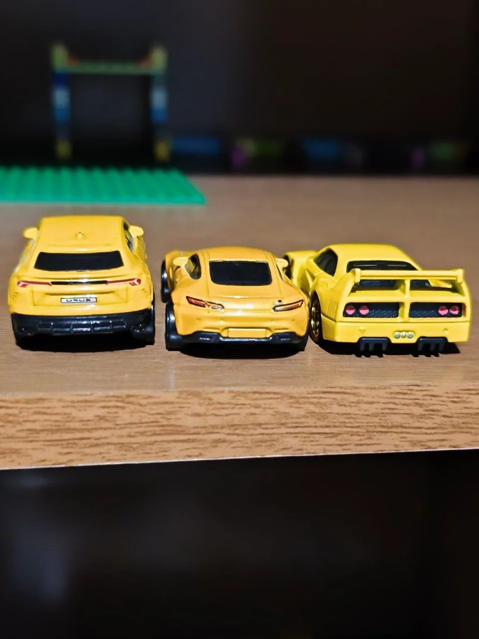 Lote Hotwheels amarelo  - Foto 3