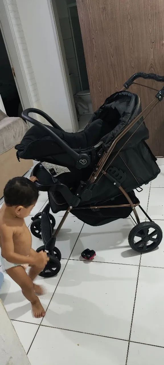 Carrinho de bebê+ bebê conforto Galzerano  - Foto 4